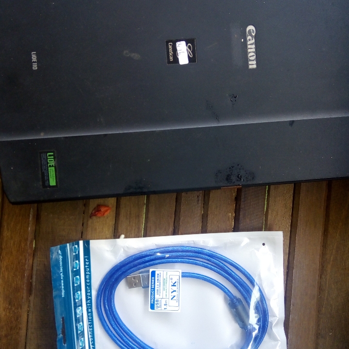 Scanner Canon Lide 110