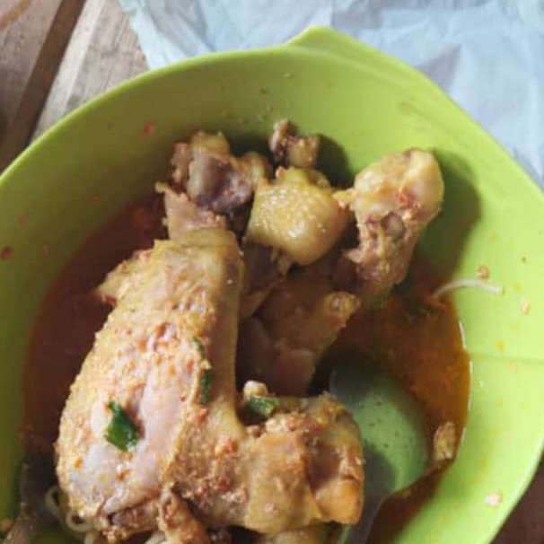 Seblak Telur Ceker Sayur