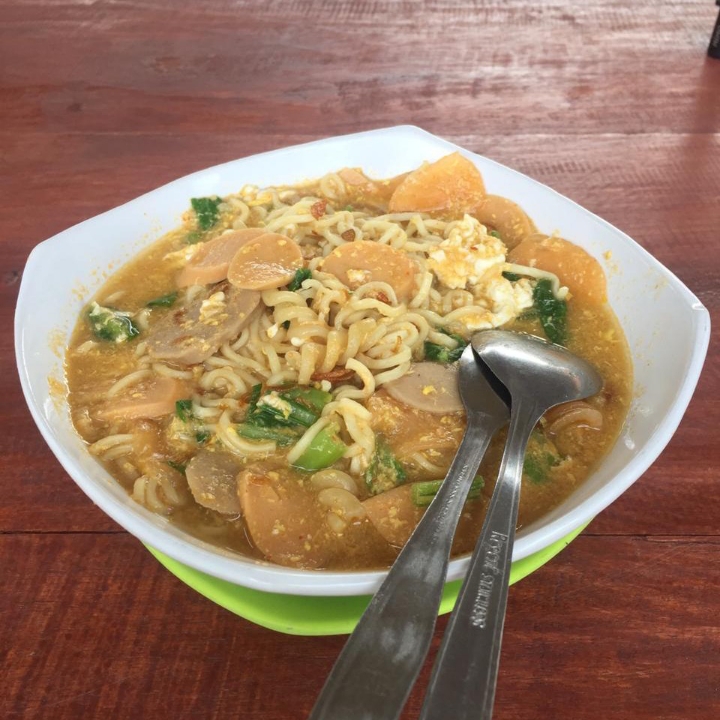 Seblak Indomie