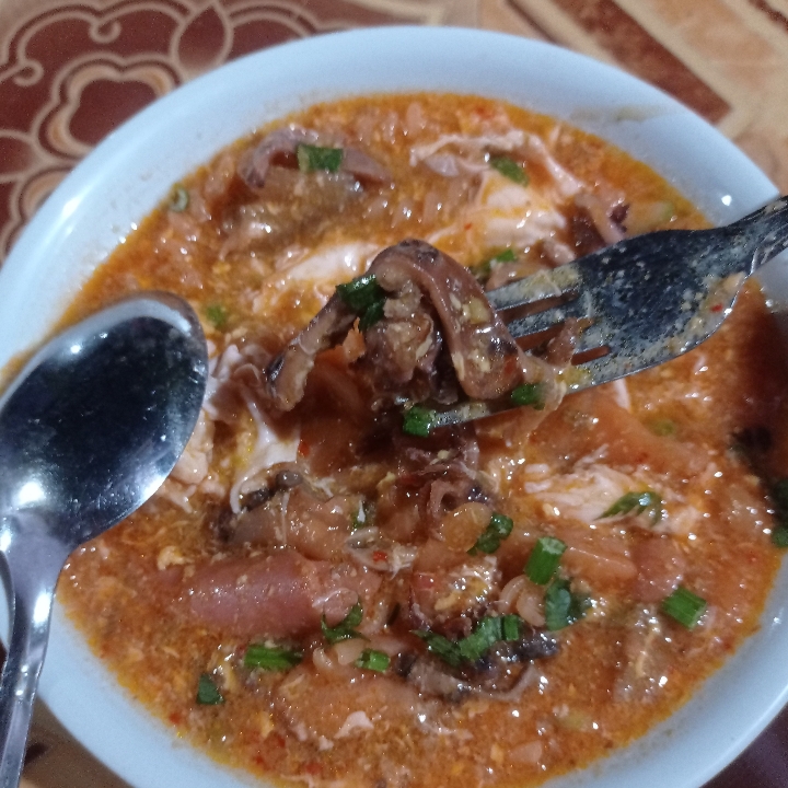 Seblak Isi Bakso Dan Irisan Cumi 2