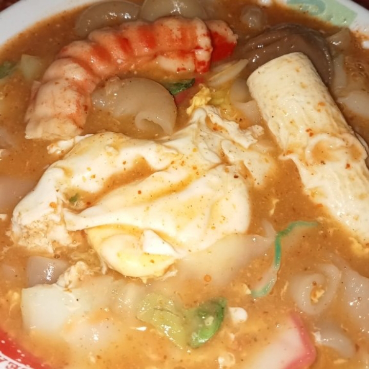 Seblak Seafood Dan Telur Utuh