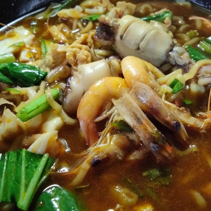 Seblak Seafood Lestari Caffe 