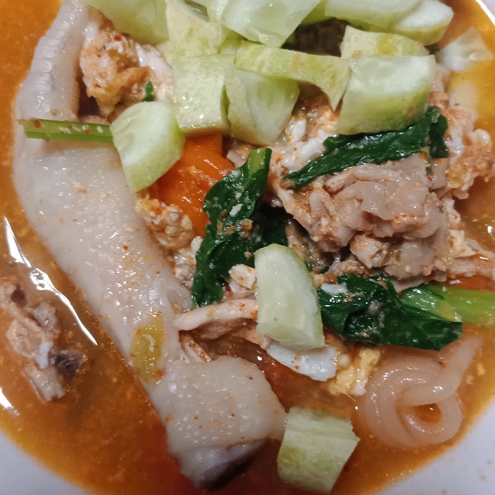 Seblak Telur Ceker Tulang