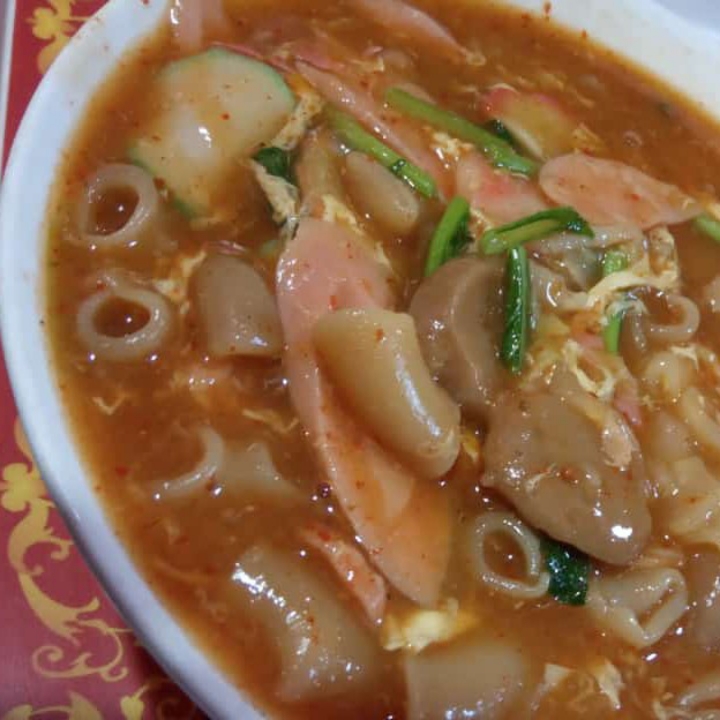 Seblak Biasa Topping Bakso Sosis