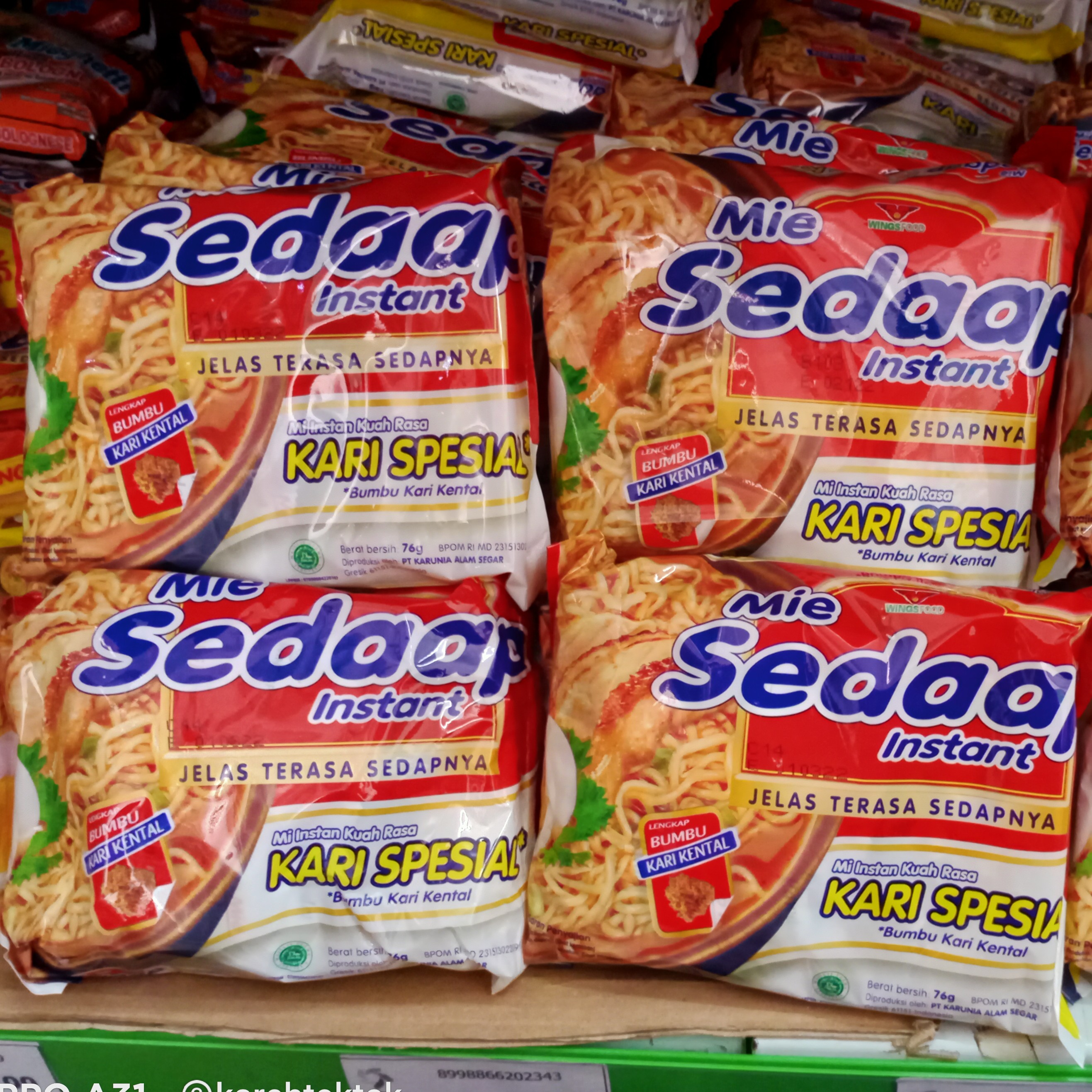 Sedaap Kari Spesial 76