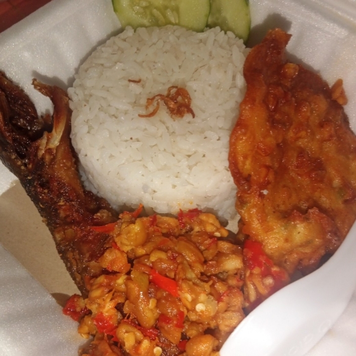 Sego Sambal Ikan Lele