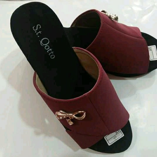 Sendal Cewek Tinggi