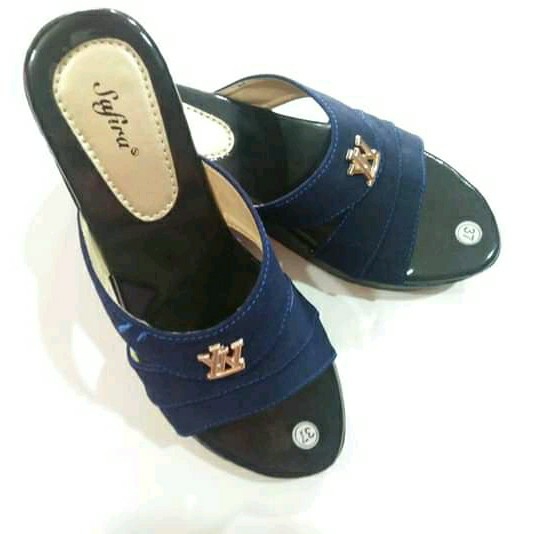 Sendal Cewek Tinggi 2