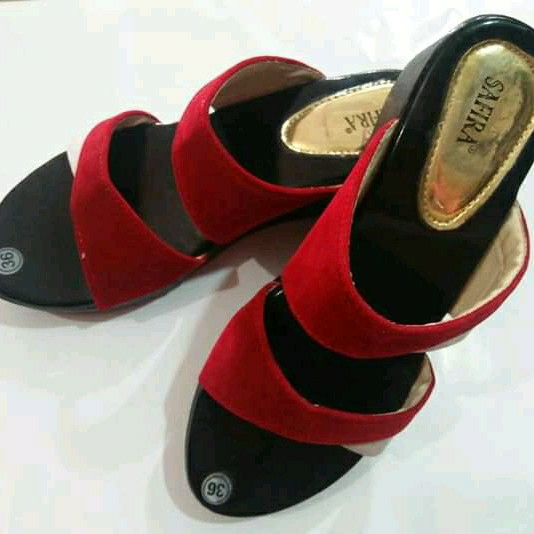 Sendal Tinggi Cewek