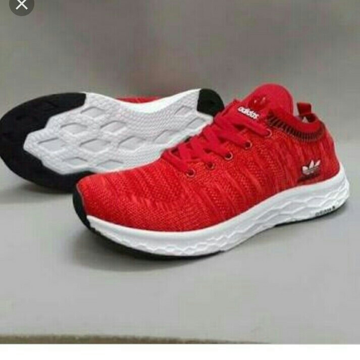 Sepatu Adidas 
