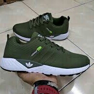 Sepatu Adidas