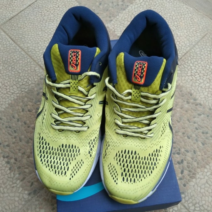 Sepatu Asics 3