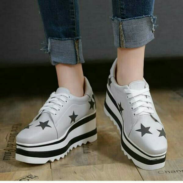 Sepatu Boots Bintang Abu