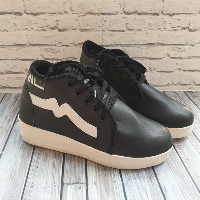 Sepatu Boots Wanita Alena 2