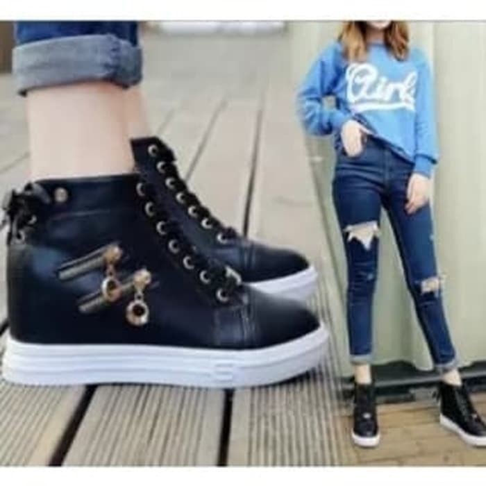 Sepatu Boots Wanita Kanza