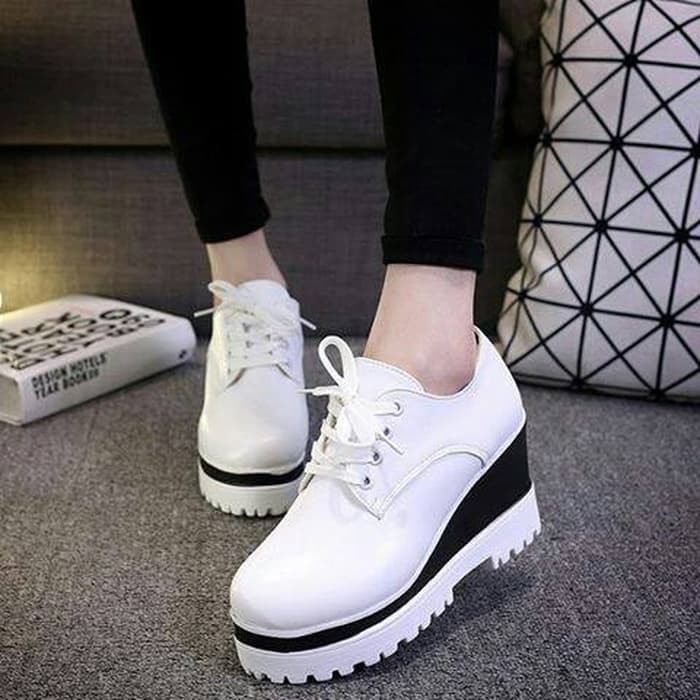 Sepatu Boots Wanita Wedges 3