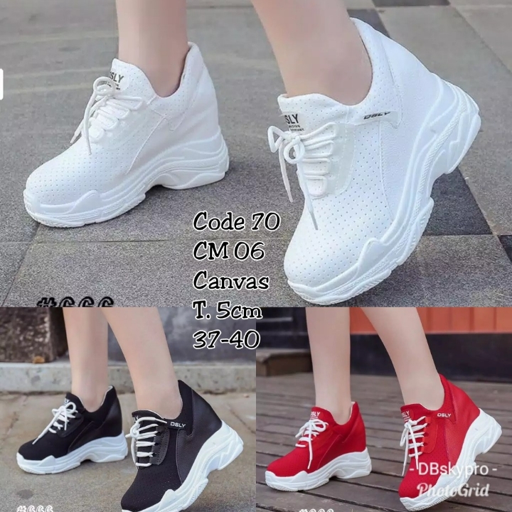 Sepatu Cewe CM 06