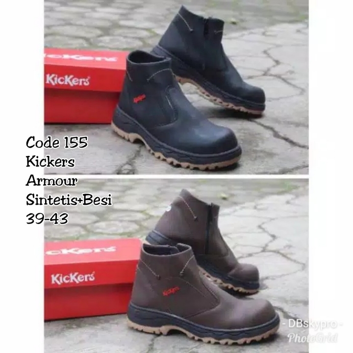 Sepatu Cowo Kickers Armour