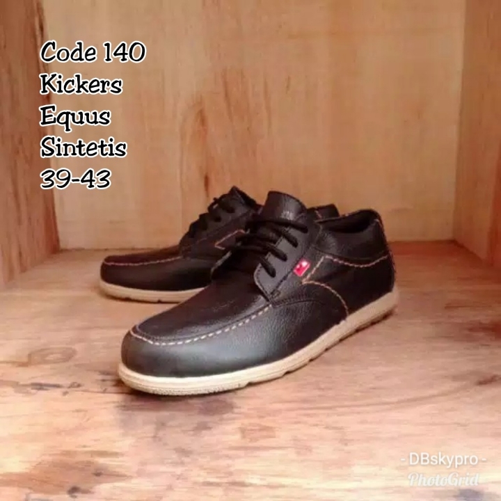 Sepatu Cowo Kickers Equus