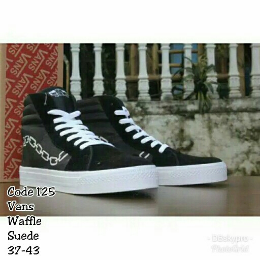 Sepatu Cowo Vans Waffle