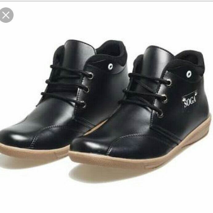 Sepatu Distro