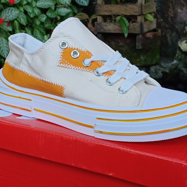 Sepatu Fashion