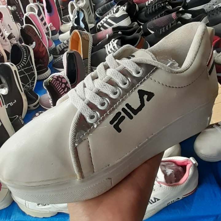 Sepatu Fila