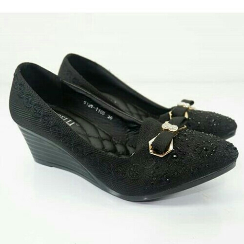 Sepatu Import