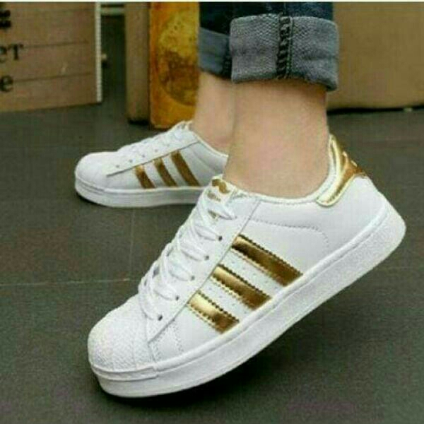 Sepatu Kets Adidas Replika 