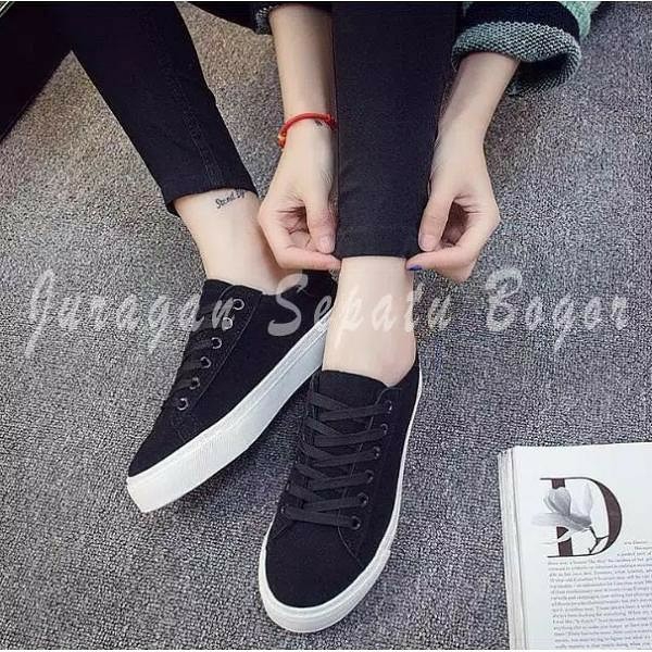 Sepatu Kets Wanita  Sepatu Sekolah  Sepatu Kuliah Kode DS 01 Hitamre