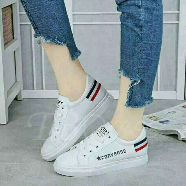 Sepatu Kets Wanita  Sepatu Sneakers Wanita CNVRS