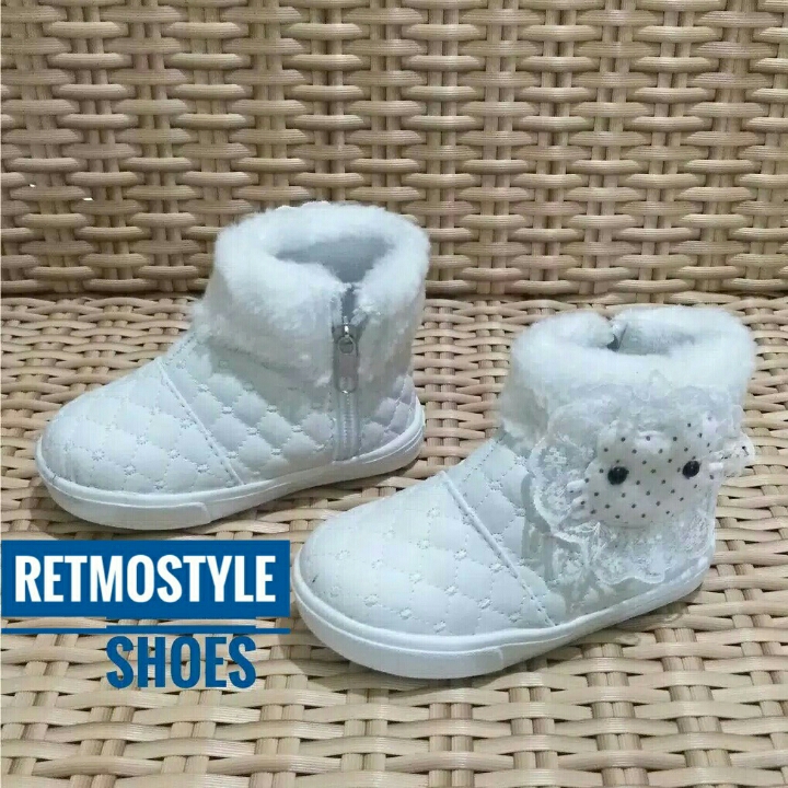 Sepatu Kitty