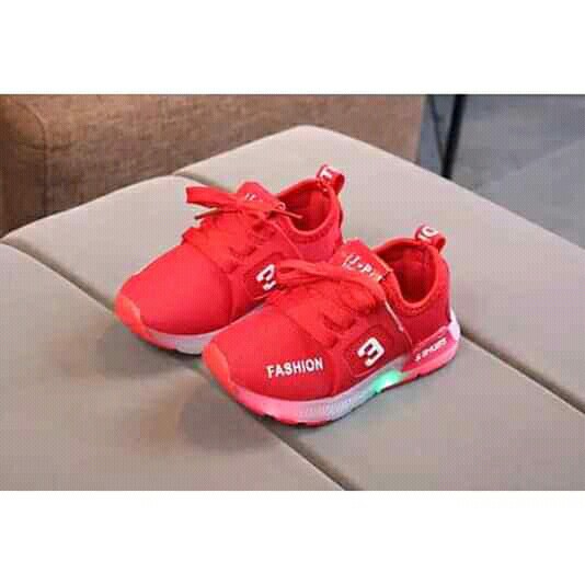 Sepatu LED 4