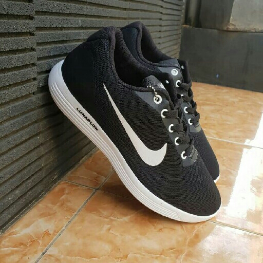 Sepatu Nike Lunarlon