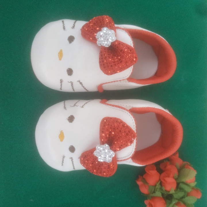 Sepatu Pre-walker Bayi 4