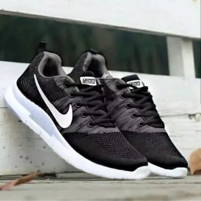 Sepatu Pria Nike Running KGC 39-4 Hitam