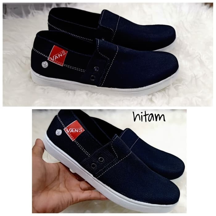 Sepatu Pria Slip On Vans - Hitam