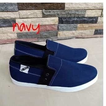 Sepatu Pria Slip On Vans - Navy 2