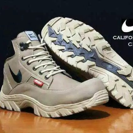Sepatu Safety Boots Nike Tracking California 4