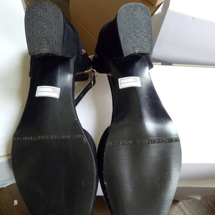 Sepatu Sandal High Heels Wanita - Hitam 2