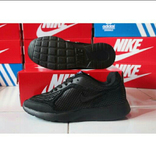 Sepatu Sekolah