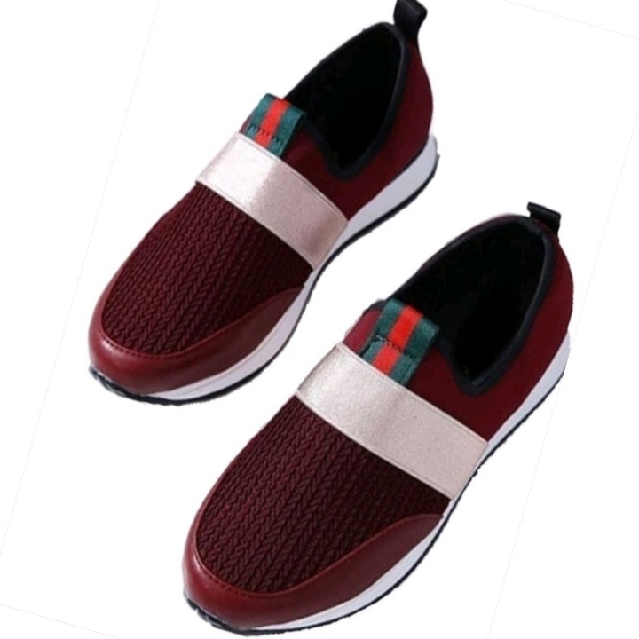 Sepatu Slip On Kobe Pita GUCCI Maroon