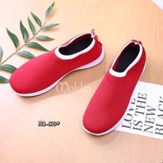 Sepatu Slip On Sport MJ55 Merah