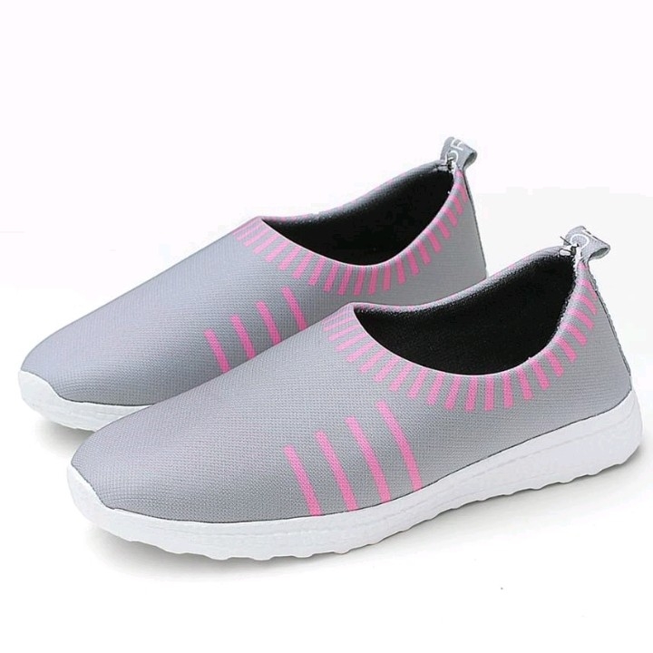 Sepatu Slip On TAYK Abu Pink