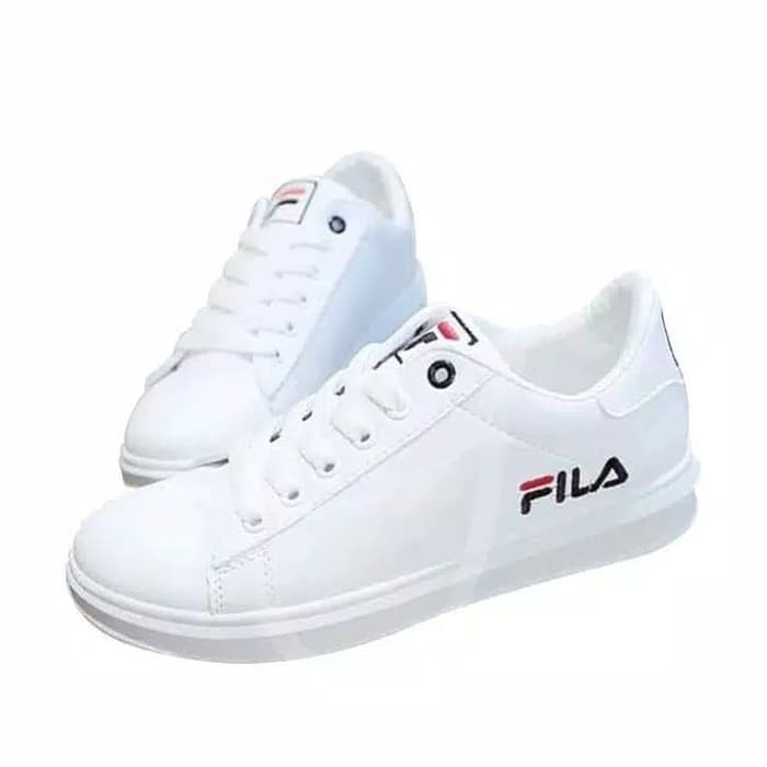 Sepatu Sneakers Fila Putih