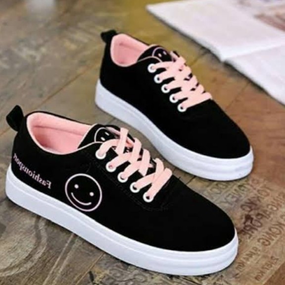 Sepatu Wanita 2