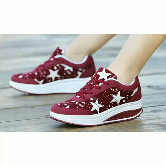 Sepatu Wanita Motif Bintang