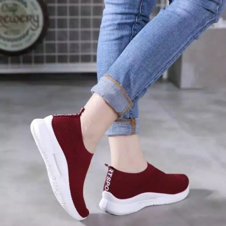 Sepatu Wanita Slip On Hafiza