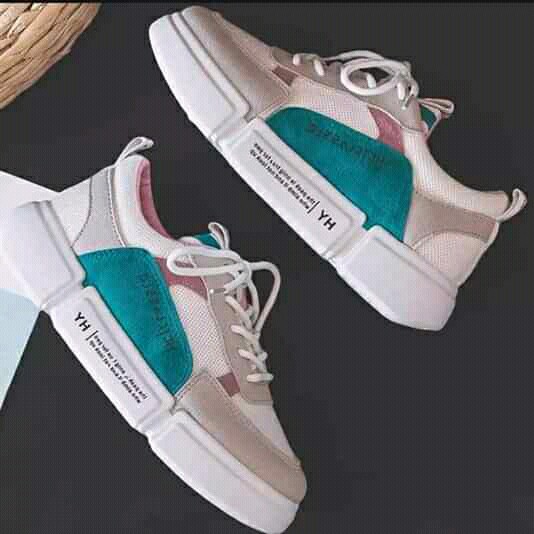 Sepatu YH 2