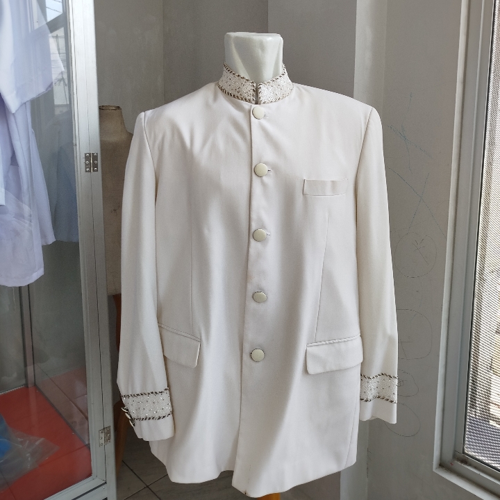 Sewa Beskap Putih Laki Laki